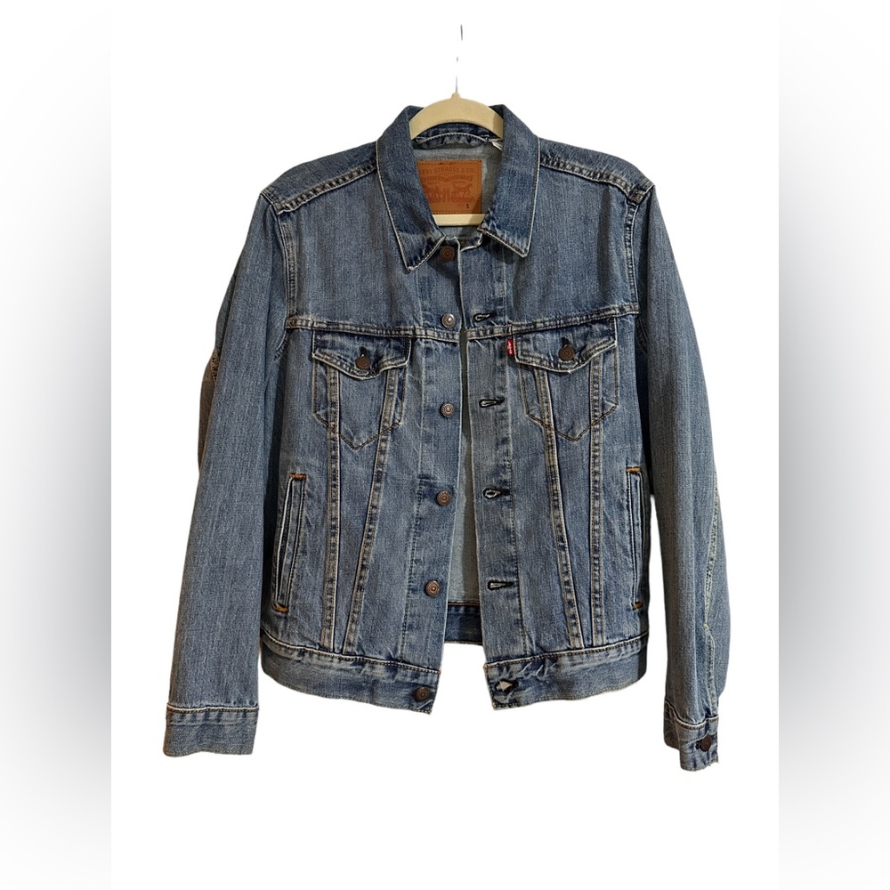 Levi’s Jean Jacket - Small